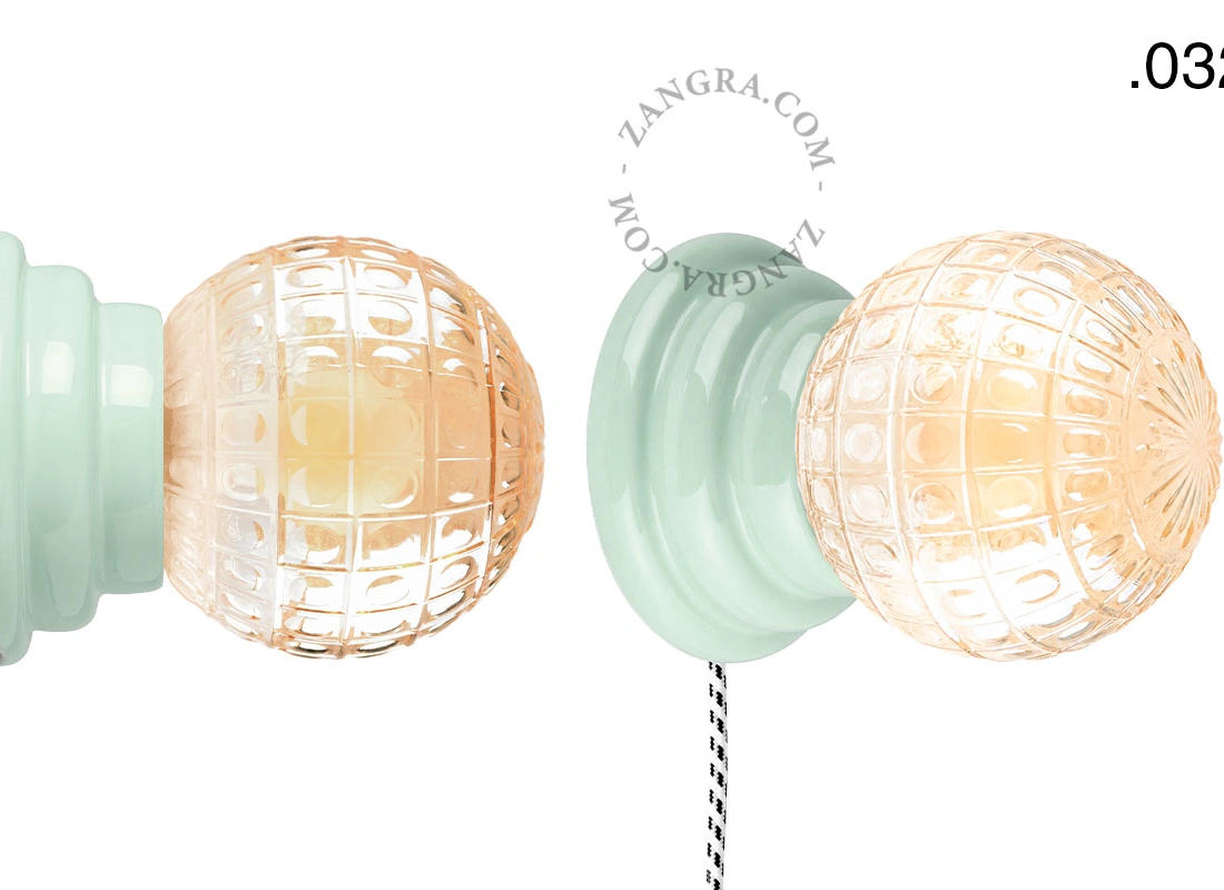 zielona porcelanowa lampa ścienna Art Deco Danilo z włącznikiem