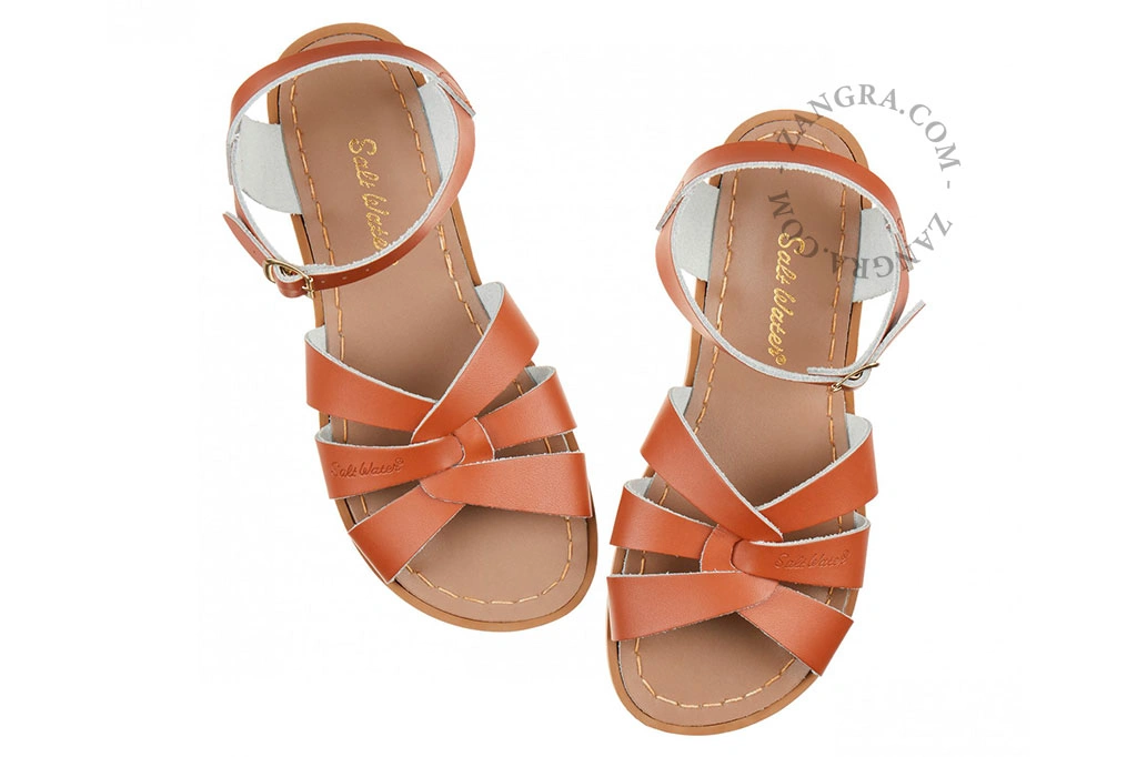 water sandals kids - brown