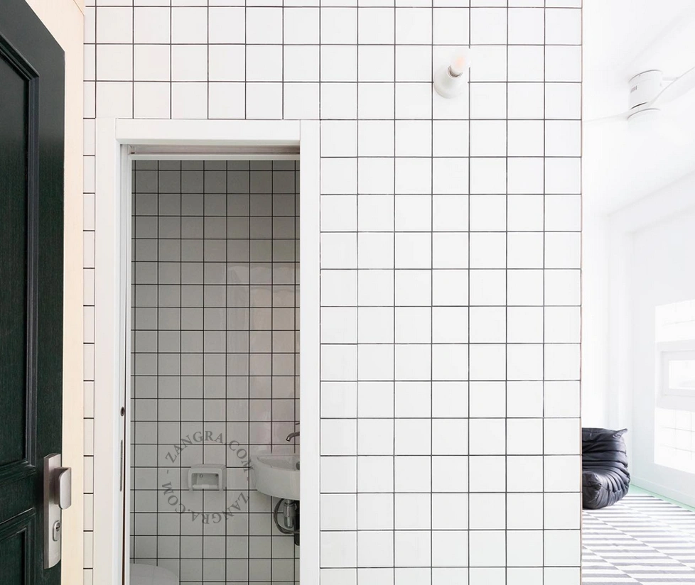 porcelanowy uchwyt na papier toaletowy - biały