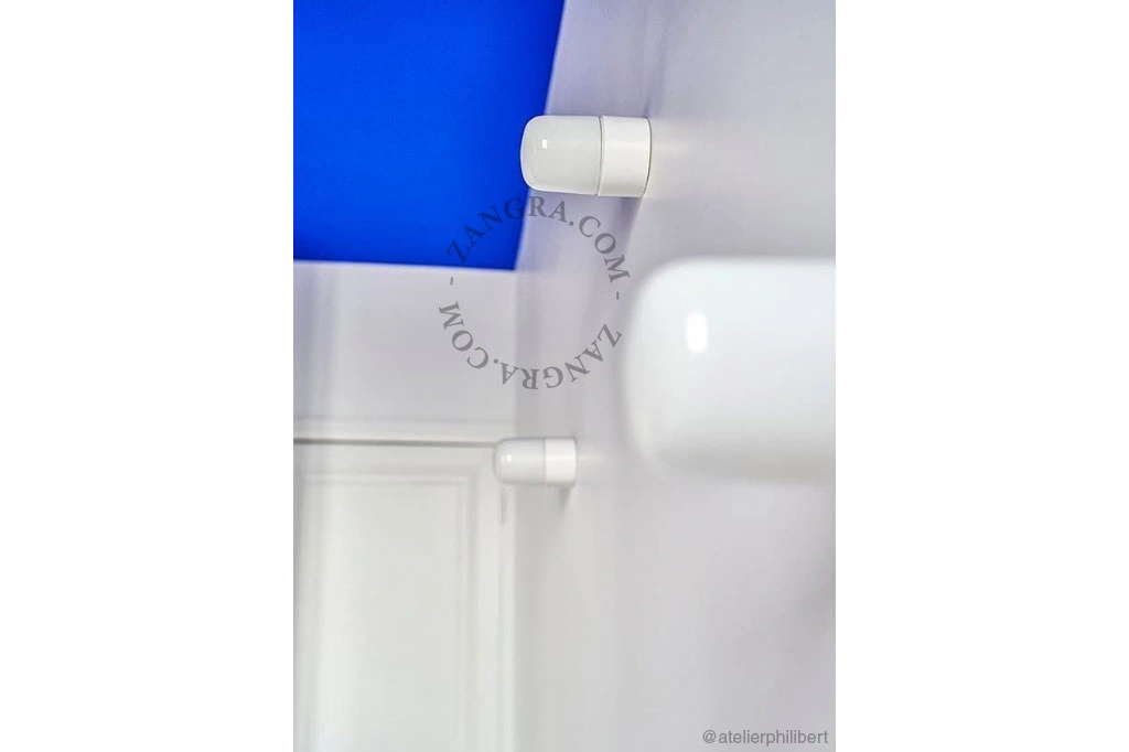 lampa biała porcelana ze szklanym kloszem