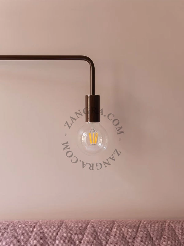plug-in væglampe med svingarm - brun