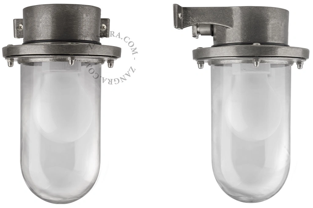 lampada da parete in ottone nichelato per esterni - IP64