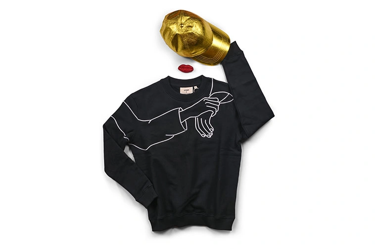 sweater "plus one"