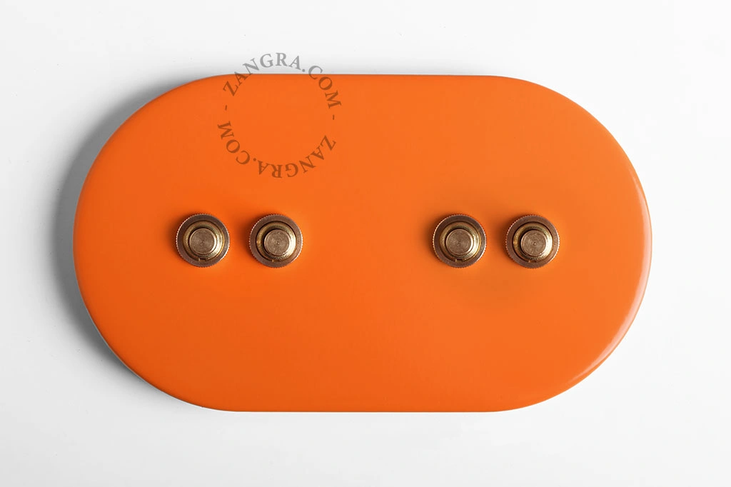 interrupteur orange - 4 boutons-poussoirs en laiton