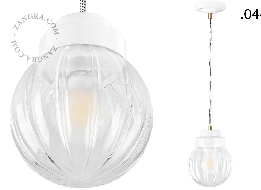 Art Deco pendellampa i vitt porslin Denim