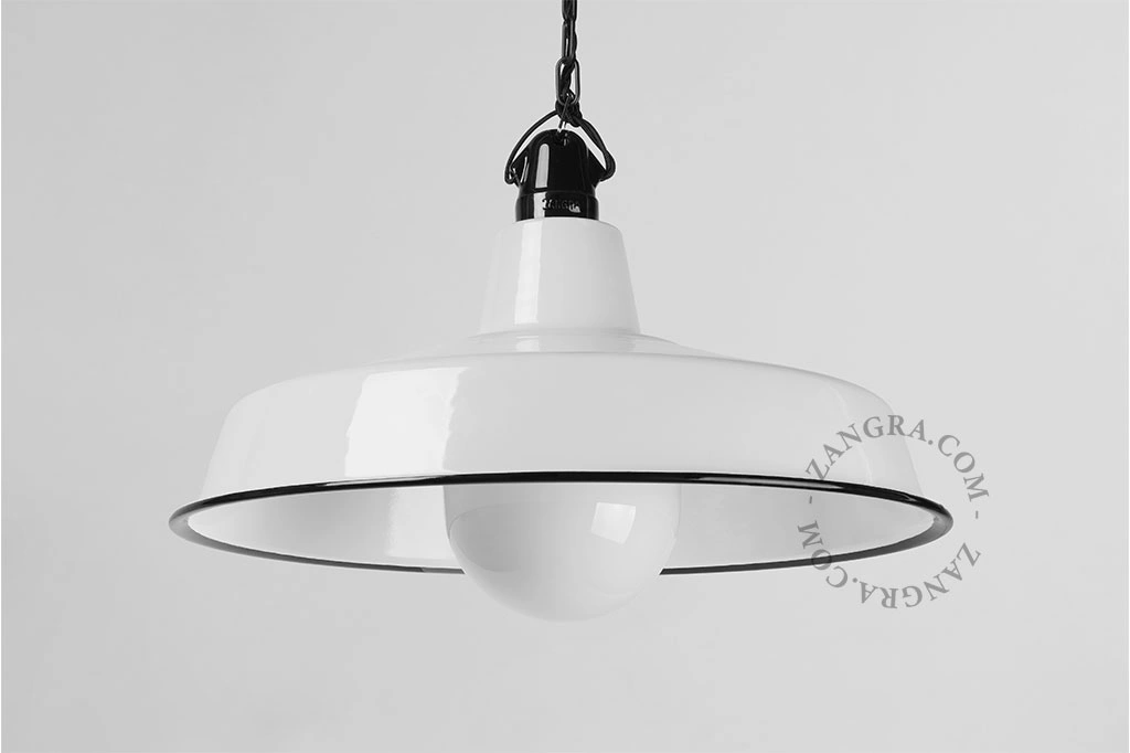 vit emaljerad pendellampa - Ø 40 cm