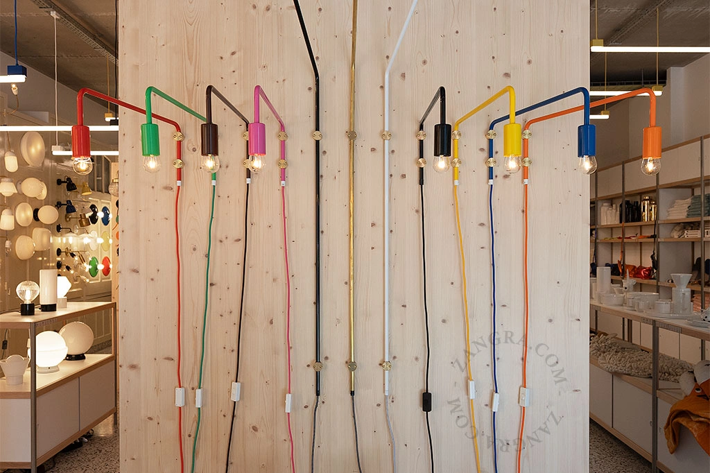 lampa ścienna z obrotowym ramieniem - źółta