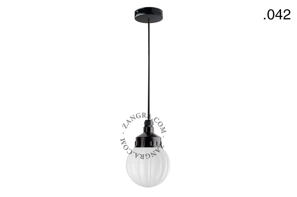 snoerlamp met glazen kap