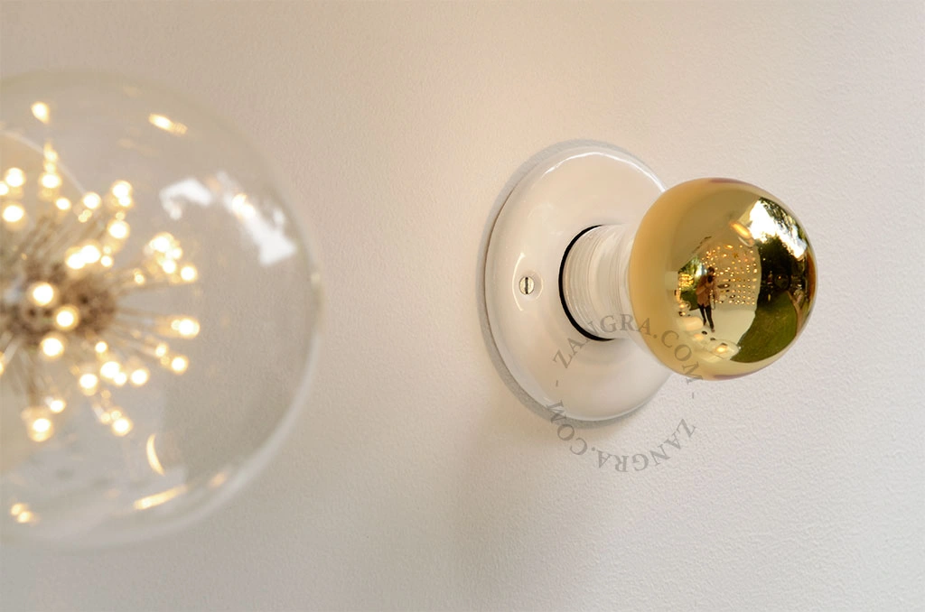 applique ou plafonnier en porcelaine blanche