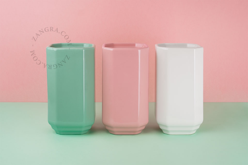 porte-balayette Art Déco Becca en porcelaine rose