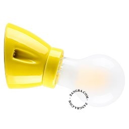 aplique de porcelana amarela