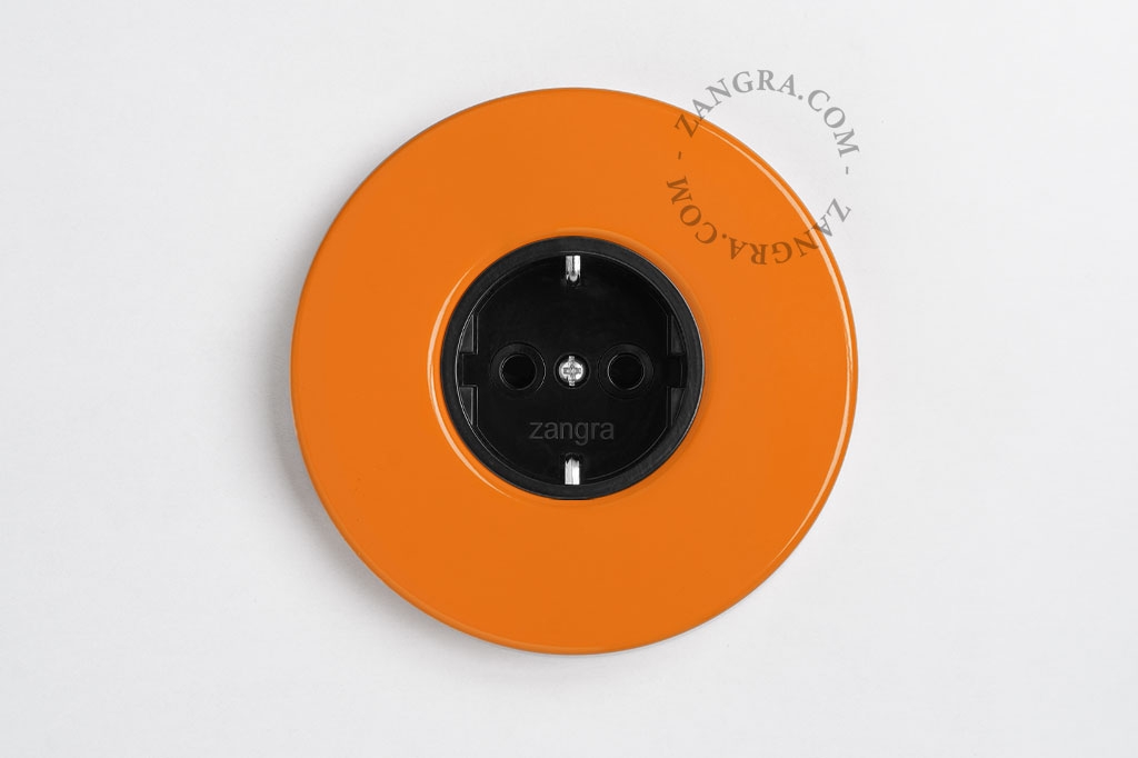 orange stikkontakt