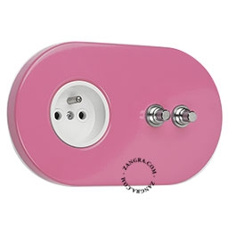 enchufe rosa y doble interruptor pulsador niquelado
