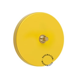 interrupteur jaune - bouton-poussoir en laiton
