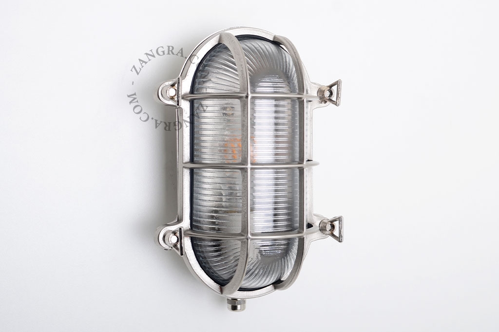 udendørs skotlampe i forniklet messing  - IP64