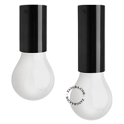 cylindrisk væg- eller loftslampe i sort messing