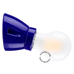 aplique de porcelana azul