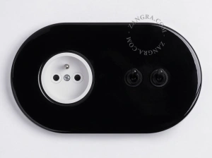white outlet - type E
