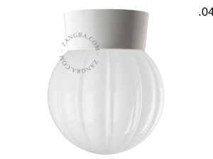 biała lampa ścienna lub sufitowa ze szklanym kloszem - Ø 11 cm