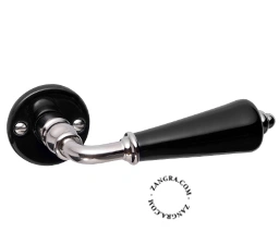 doble manilla de porcelana negra