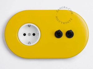 white outlet - type F
