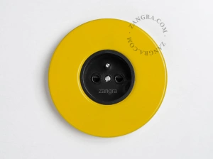 zwart stopcontact - type E