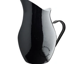 zwarte emaille waterkaraf