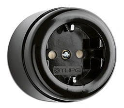 surface mount black bakelite socket - type F