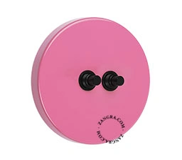 roze schakelaar met 2 zwarte drukknoppen