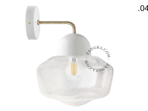 wandlamp van porselein en glas