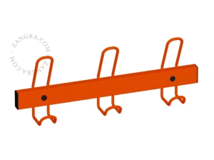 3 hooks