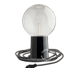 porcelanowa lampka nocna lub stołowa