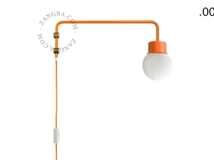 oranje wandlamp Abbie met pivoterende arm