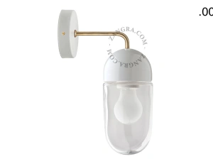 wandlamp van porselein en glas
