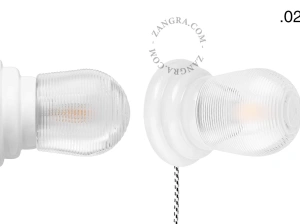 biała porcelanowa lampa ścienna Art Deco Danilo z włącznikiem