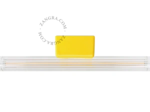 casquilho e lâmpada tubular com nervuras