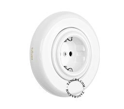białe porcelanowe gniazdko podtynkowe - typ F