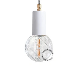 lakierowana lampa wisząca biała