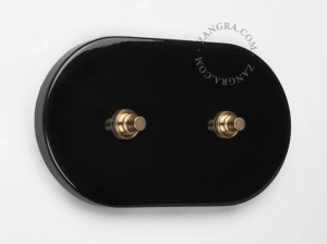 2 boutons poussoirs