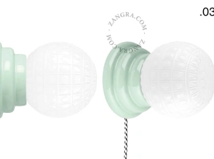 zielona porcelanowa lampa ścienna Art Deco Danilo z włącznikiem