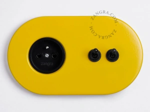 black outlet - type E