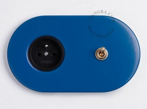 zwart stopcontact - type E