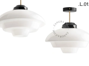 loftslampe i sort og messing - glas skærm