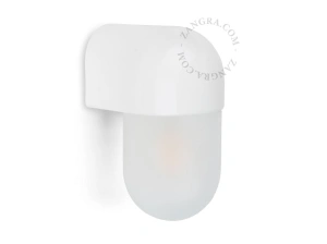 Wandleuchte Agnes aus Porzellan