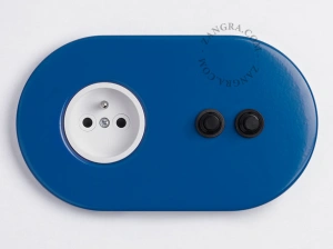 hvid stikkontakt - type E