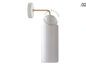 wandlamp van porselein en glas
