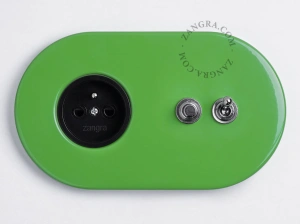 sort stikkontakt - type E