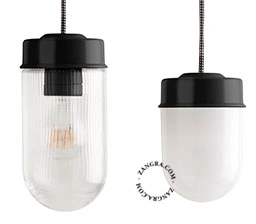 czarna lampa wisząca porcelana ze szklanym kloszem