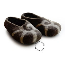 slippers.ch004.30