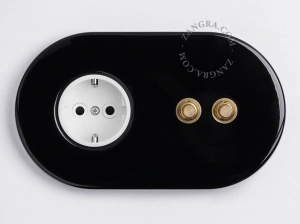 hvid stikkontakt - type F